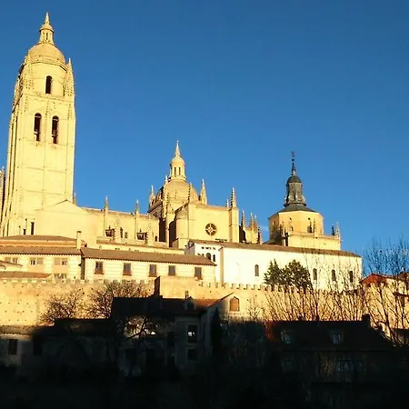 Casa La Plaza * Armuña