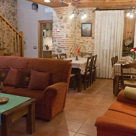 Casa La Plaza Armuña