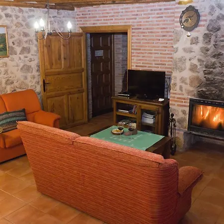 Casa La Plaza Armuña